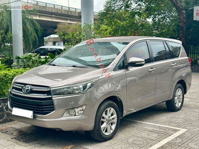 Xe Toyota Innova 2.0E 2016
