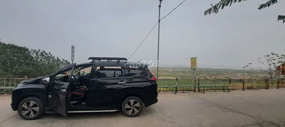 Mitsubishi Xpander 2021 số sàn 7 chỗ màu đen