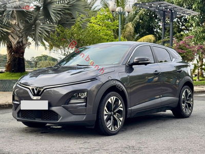 Xe VinFast VF6 Plus 2023