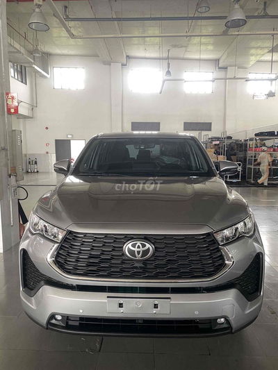 INNOVA CROSS 2.0 XĂNG ƯU ĐÃI LỚN CUỐI NĂM 2025