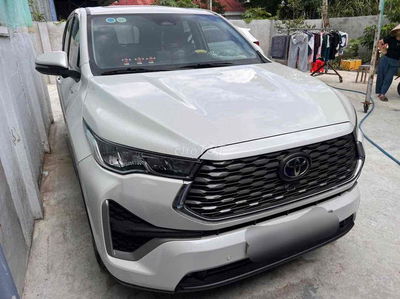 Toyota Innova Cross 2.0HEV - 225Tr Trả trước