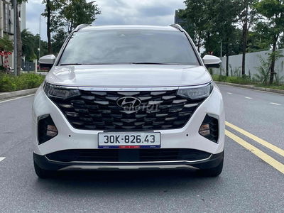 Custin 2024 bản 2.0T cao cấp