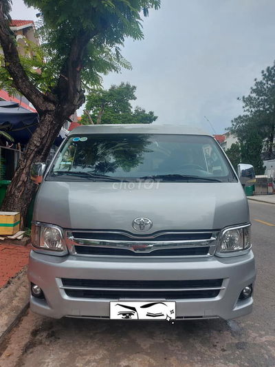 Toyota Hiace 2011 số sàn máy xăng 09 chổ