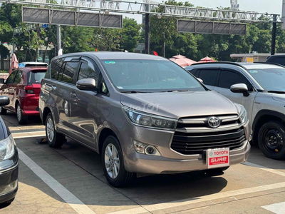Toyota Innova 2017 2.0G - 110000 km