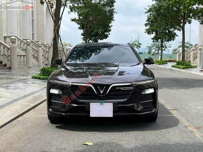 Xe VinFast Lux A 2.0 Premium 2.0 AT 2019