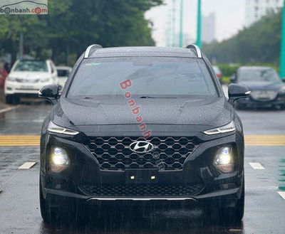Xe Hyundai SantaFe Cao cấp 2.4L HTRAC 2021