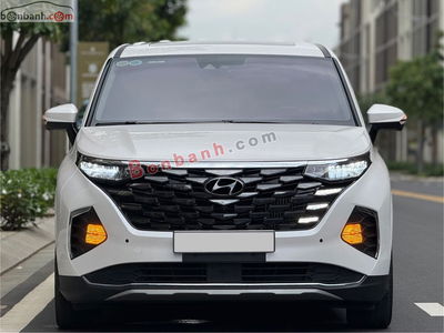 Xe Hyundai Custin Cao Cấp 2.0T 2023