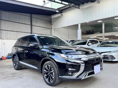Mitsubishi Outlander 2021 bản Premium 25.000 Km