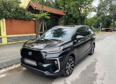 Chính chủ bán Toyota Veloz Cross Top 2024 11.000km
