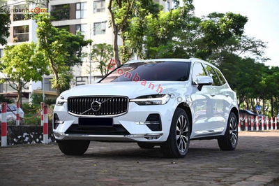 Xe Volvo XC60 Ultimate Bright B6 AWD 2024