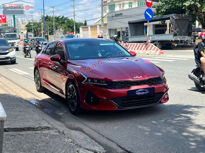 Xe Kia K5 Premium 2.0 AT 2022