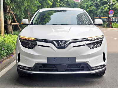 VinFast VF8 2025 - Sẵn Xe, Ưu Đãi Tháng Cận Tết!!