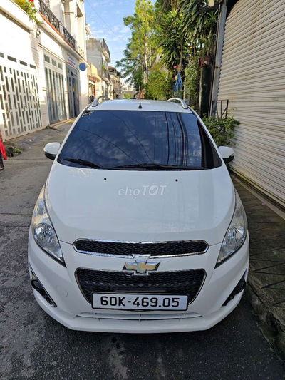 Chevrolet Spark LT 1.2 Trắng 2017 Số sàn