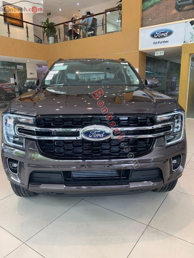 Xe Ford Everest Ambiente 2.0L 4x2 AT 2025