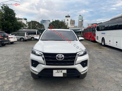 Xe Toyota Fortuner 2.4L 4x2 AT 2022