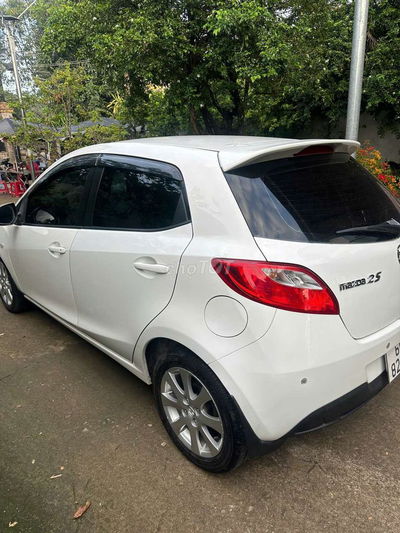 Mazda 2 2013 Số tự động Trắng