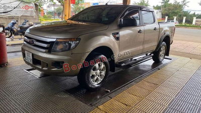 Xe Ford Ranger Wildtrak 2.2L 4x2 AT 2015