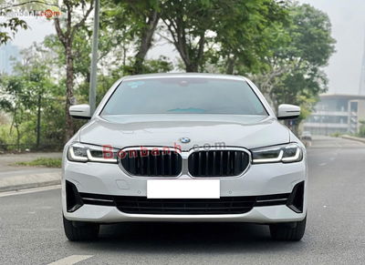 Xe BMW 5 Series 520i Luxury Line 2022