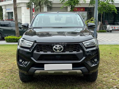 Toyota Hilux E 4x2 AT 3,4 vạn km!