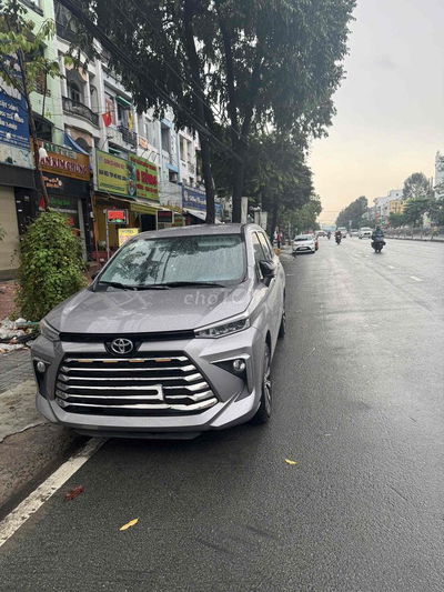 xe nhà cần bán do đi nước ngoài