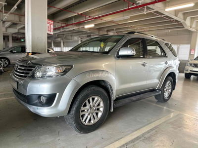 TOYOTA FORTUNER XĂNG 7 c HÃNG BH 1 năm