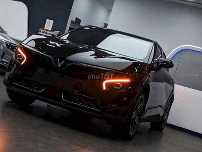 SỞ HỮU NGAY VF7 PLUS_ĐẲNG CẤP SUV ĐIỆN CHỈ TỪ 97TR