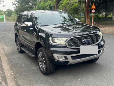 Ford Everest Titanium 4x2 2022 - 22.000km