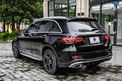 GLC300 sx 2022 V1 có đá cốp