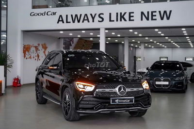 Mercedes GLC300 4Matic bản update V1 2022