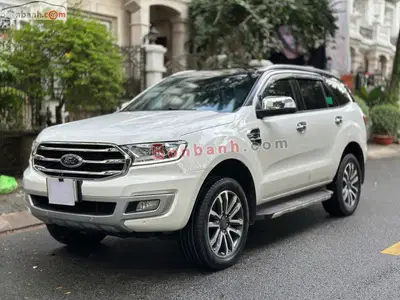 Xe Ford Everest Titanium 2.0L 4x2 AT 2019