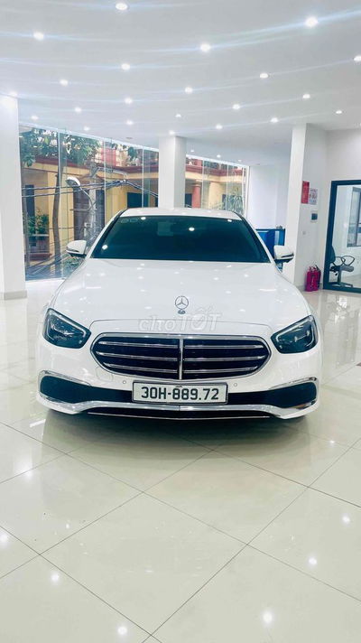 Bán E200 ex V1 màu trắng nội thất nâu sx 2022