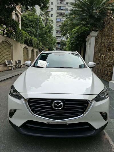 Mazda 2025 Deluxe - 11000 km