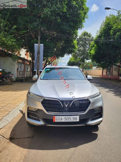 Xe VinFast Lux SA 2.0 Premium 2.0 AT 2019