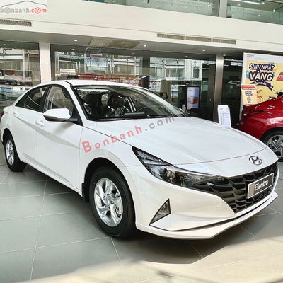 Xe Hyundai Elantra 1.6 AT Tiêu chuẩn 2025