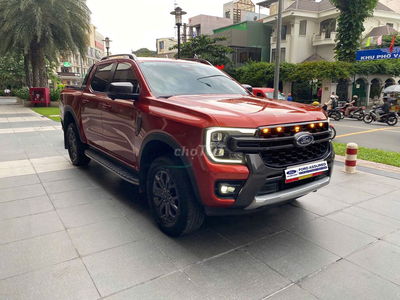 FORD RANGER WILDTRAK ĐỎ CÁ NHÂN 2023 - 35.000 KM