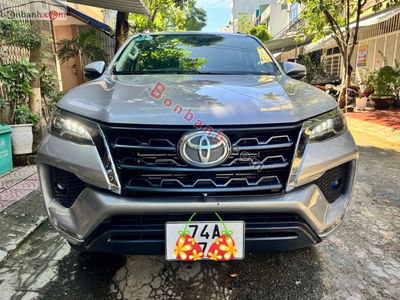 Xe Toyota Fortuner 2.4G 4x2 AT 2021