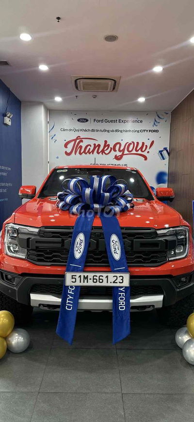 Ford Raptor 2025 khuyến mãi, đầy đủ phụ kiện