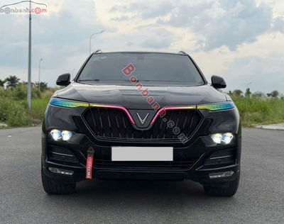 Xe VinFast Lux SA 2.0 Premium 2.0 AT 2020