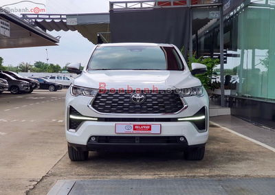 Xe Toyota Innova Cross HEV 2.0 CVT 2024