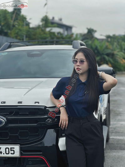 Xe Ford Ranger Stormtrak 2.0L 4x4 AT 2024