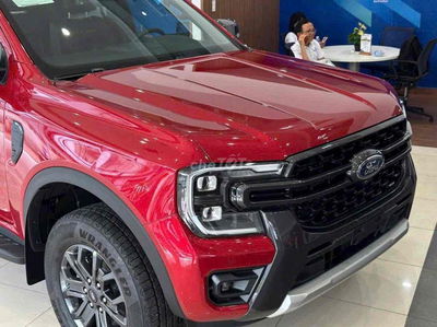 Hot Ranger Wikdtrak 2025 màu Đỏ