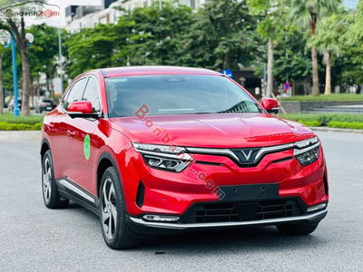 Xe VinFast VF8 Eco AWD 2023