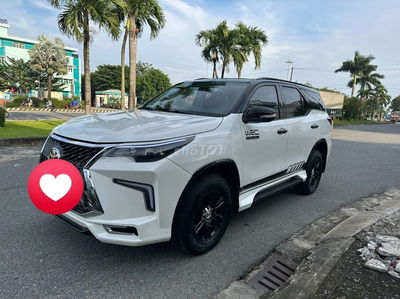 Toyota Fortuner 2017 2.4G 4x2 MT - 105 km