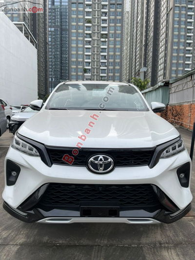 Xe Toyota Fortuner Legender 2.7L 4x2 AT 2025