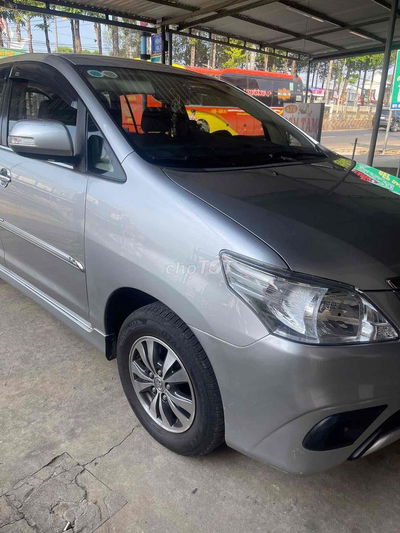 Bán Innova 2015 số sàn đẹp keng