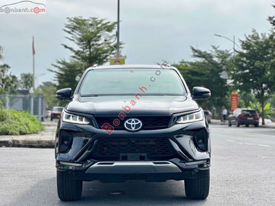 Xe Toyota Fortuner Legender 2.4L 4x2 AT 2022