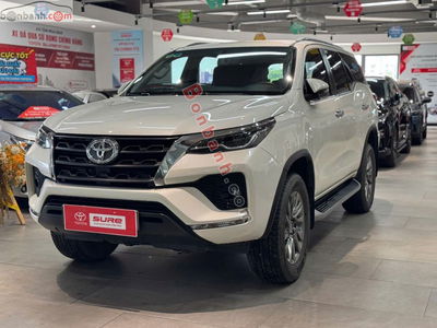 Xe Toyota Fortuner 2.7V 4x2 AT 2021