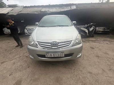 Toyota INNOVA 2009 tự động xe đẹp