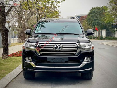 Xe Toyota Land Cruiser 4.6 V8 2019