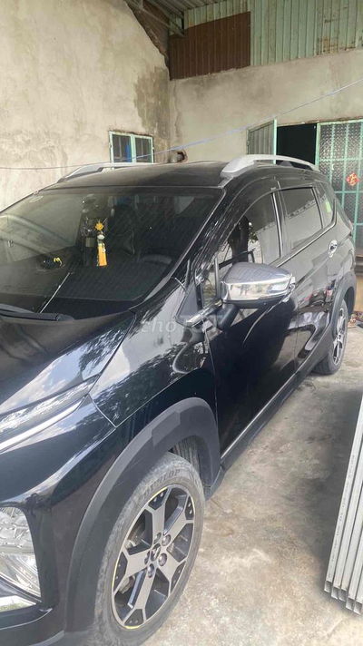 Xe du lịch gia đình còn mới giá tốt